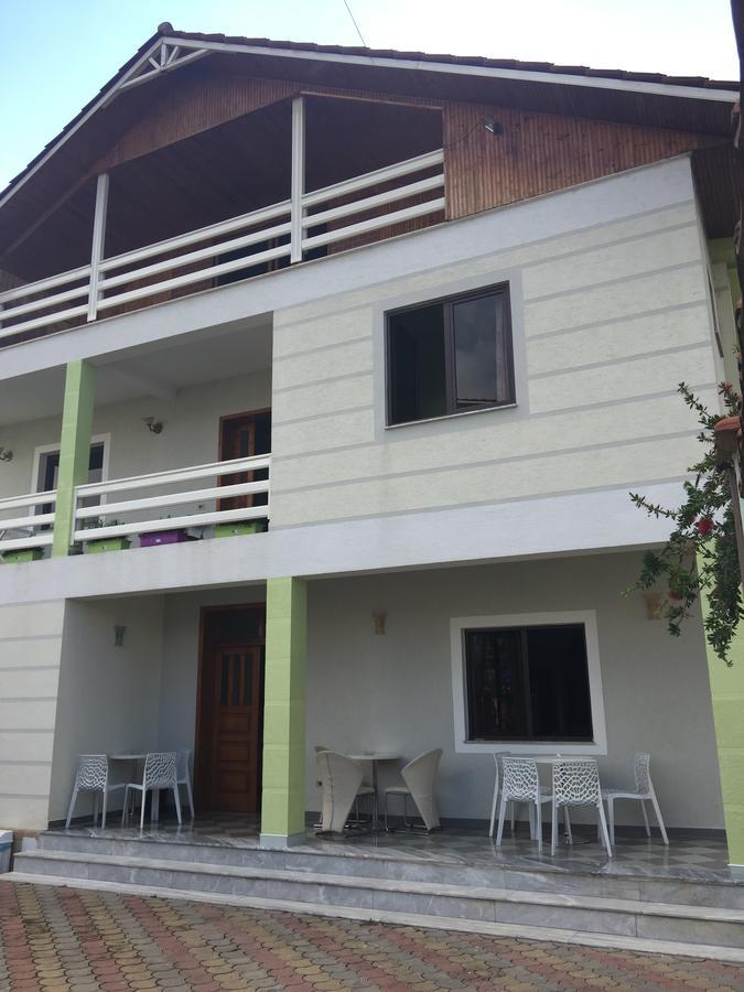 Vandrerhjem Grande House Tiranë